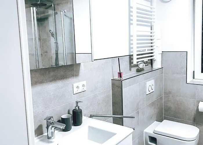 Doreyhome P2 - Modernes Zentrales -2-4 Personen - Parkplatz * Pasov